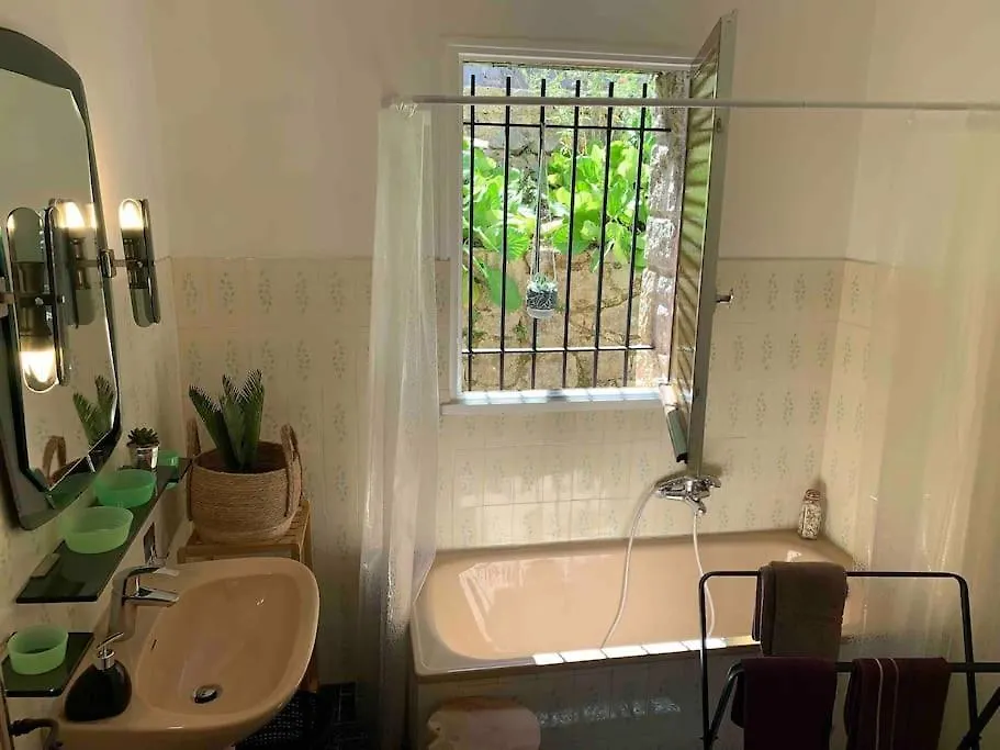 Maison En Pierre De Taille Avec Jardin Et Vue Montagnes Cipieres 0*,