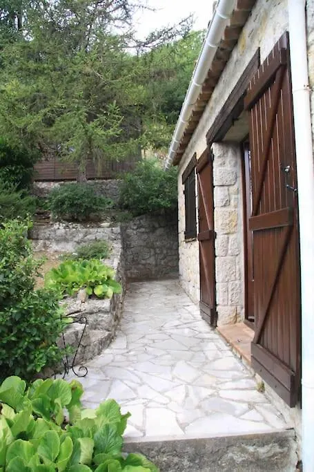 Holiday home Maison En Pierre De Taille Avec Jardin Et Vue Montagnes Cipieres