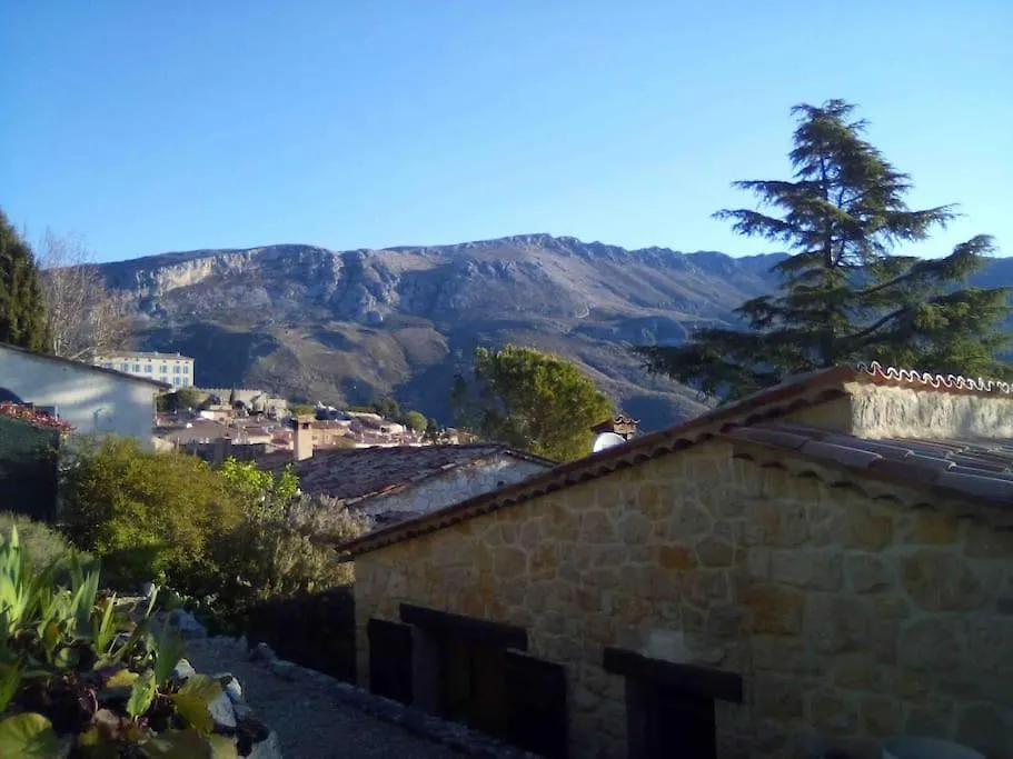 Maison En Pierre De Taille Avec Jardin Et Vue Montagnes Cipieres