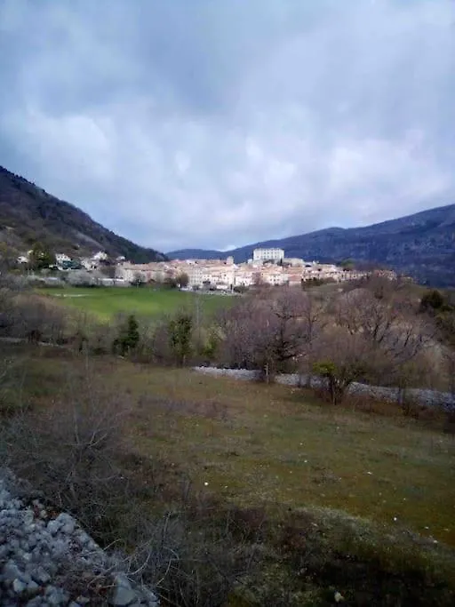 Holiday home Maison En Pierre De Taille Avec Jardin Et Vue Montagnes Cipieres France