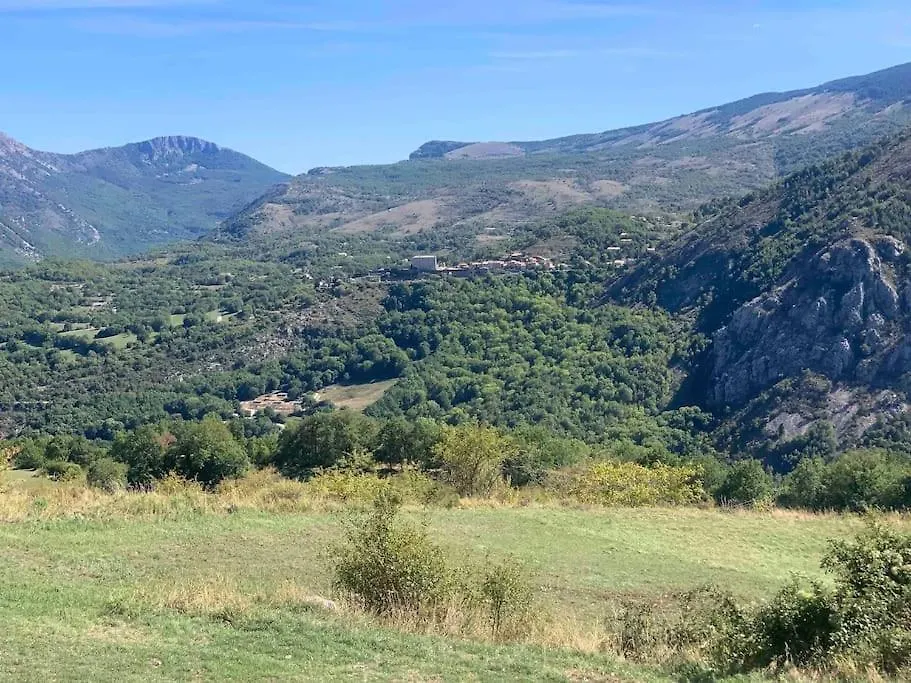 Maison En Pierre De Taille Avec Jardin Et Vue Montagnes Cipieres
