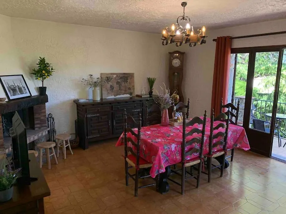 Holiday home Maison En Pierre De Taille Avec Jardin Et Vue Montagnes Cipieres