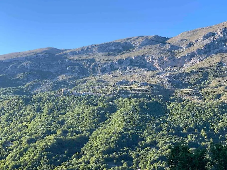 Holiday home Maison En Pierre De Taille Avec Jardin Et Vue Montagnes Cipieres France